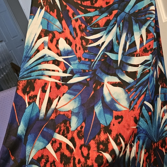 Beautiful satin strapless dress Size M - Picture 3 of 7